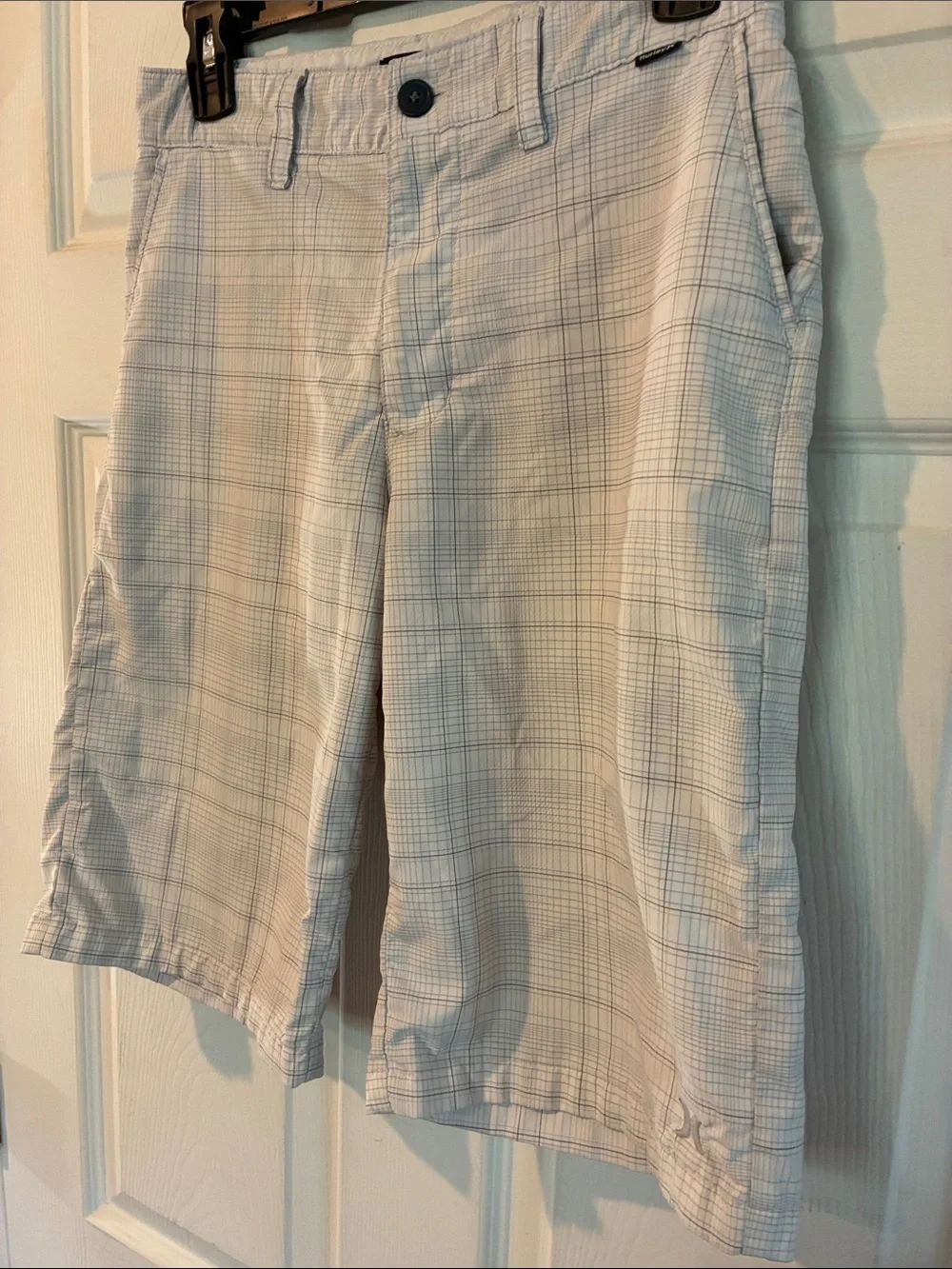 Hurley Size 29-16 Boys Plaid Casual Shorts - White/Gray